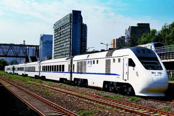 交通工具中火車、飛機、汽車到底誰更安全?