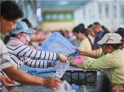 ?？诎鍢蚵泛ｕr廣場